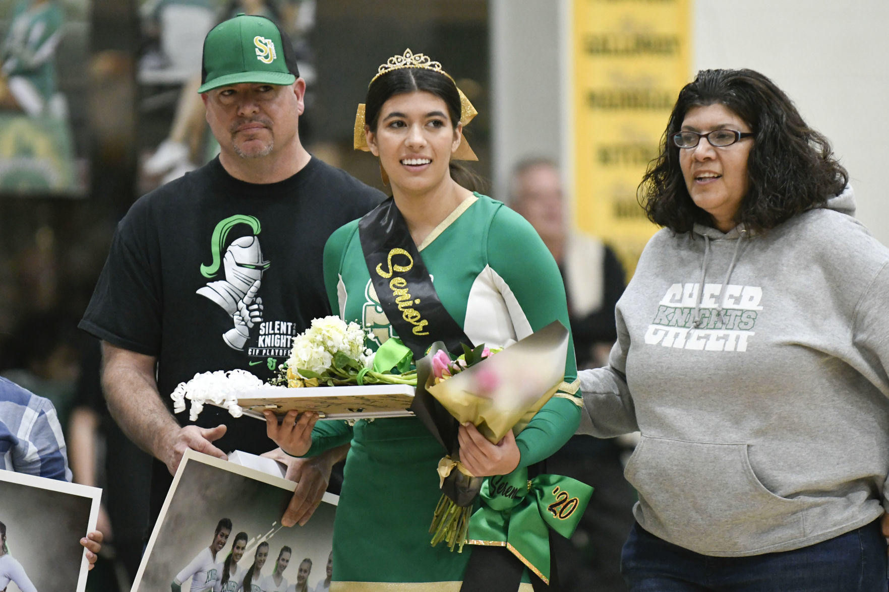 021120 SJ senior night 13.jpg